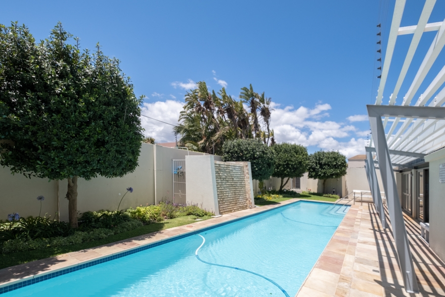 3 Bedroom Property for Sale in Strand North Western Cape